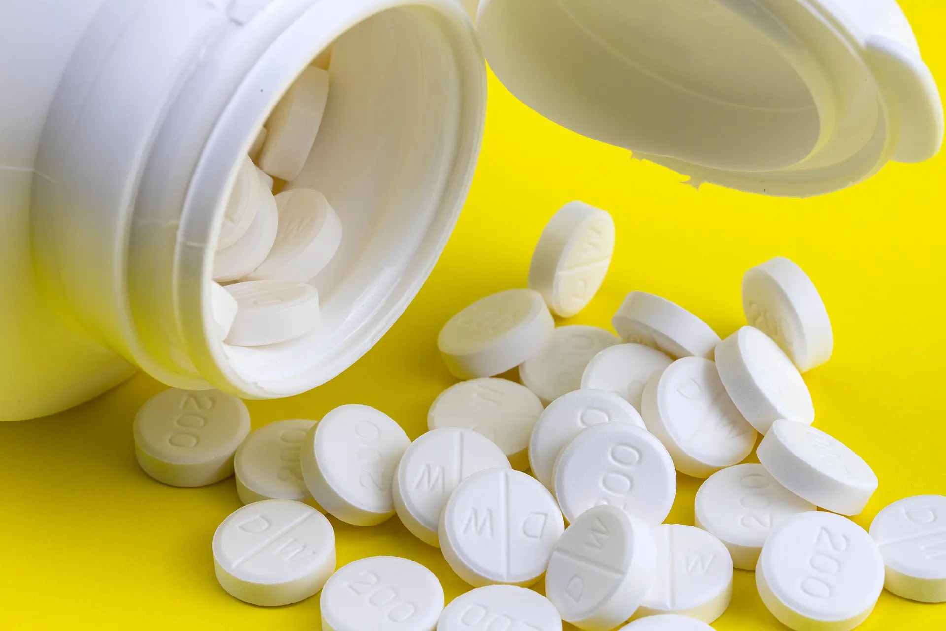 Medications that worsen dementia
